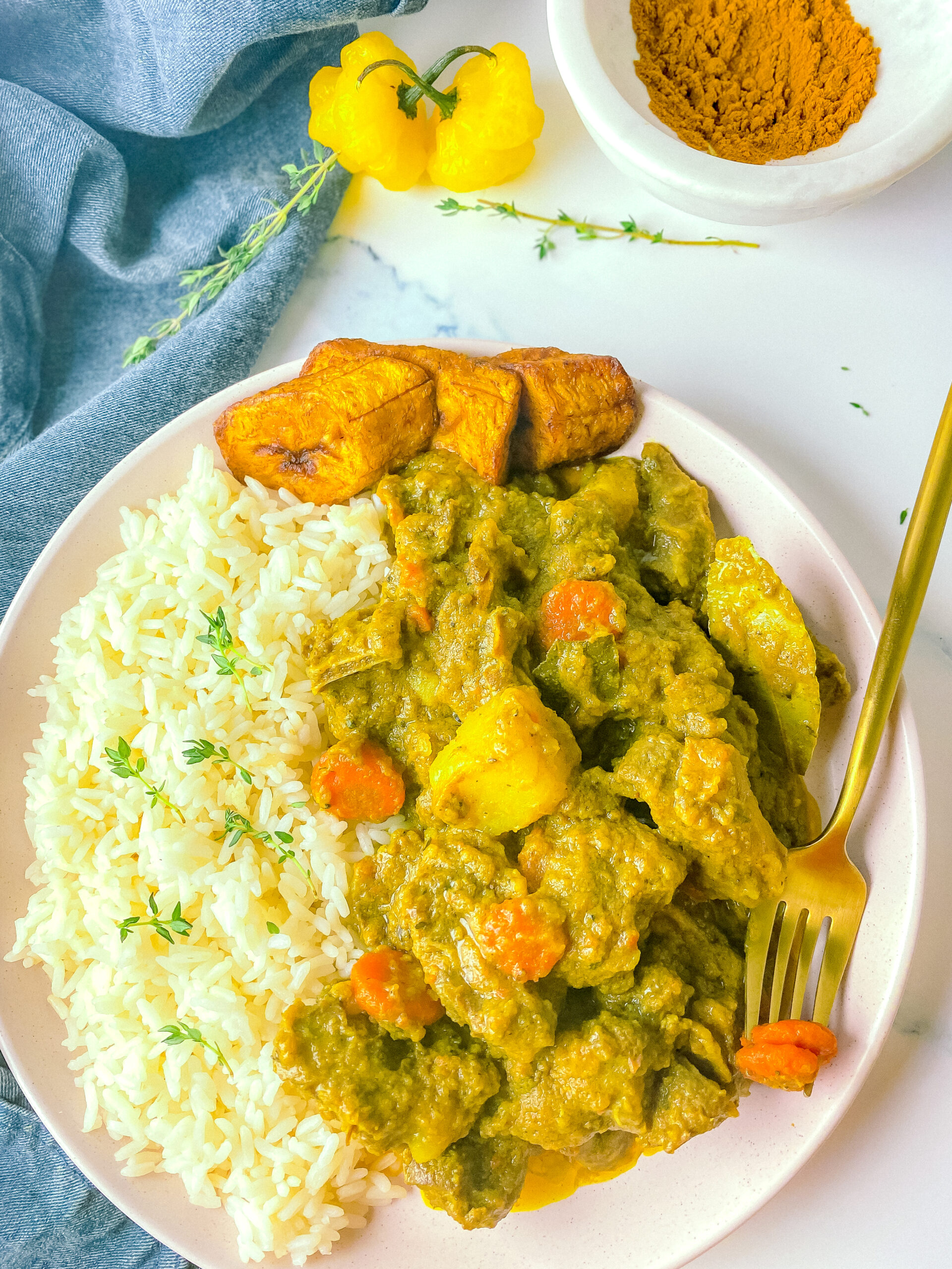 https://kerriannskravings.com/wp-content/uploads/2021/07/Jamaican-Curry-Goat-Oven-cooked_4339-2-scaled.jpg